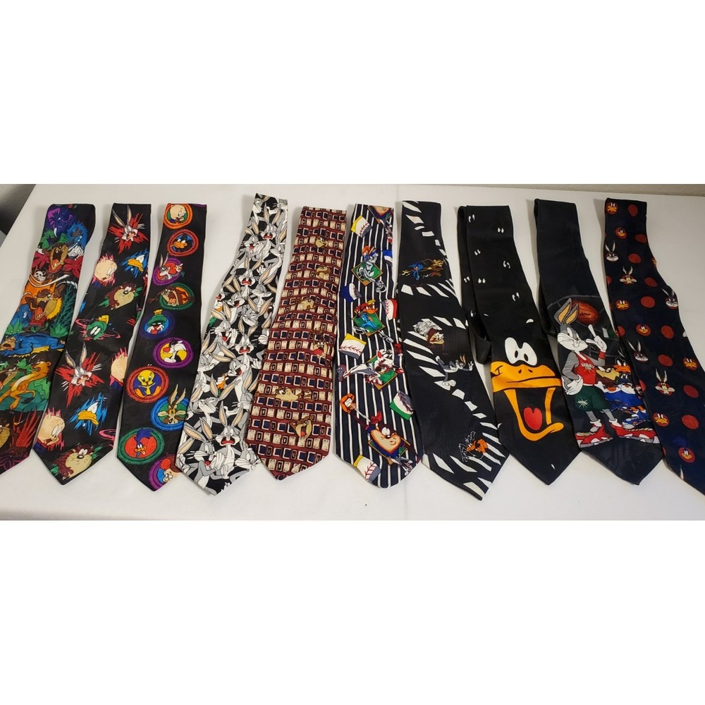 Lot of 10 Looney Tunes Mania Men's Neck Ties Bugs Bunny Taz Tweety Daffy